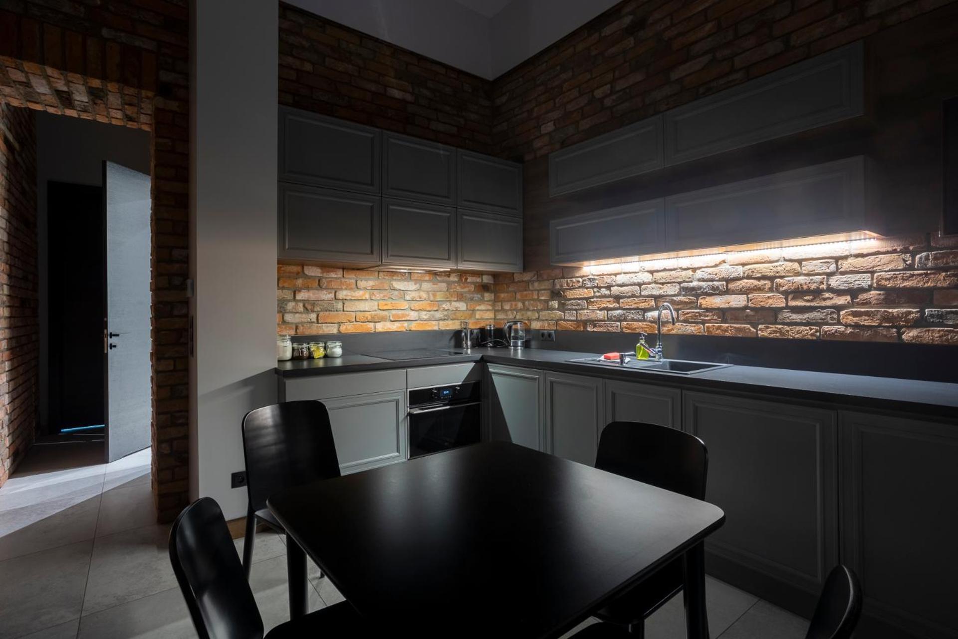 Tyzenhauz Apartments Superior Краків Екстер'єр фото